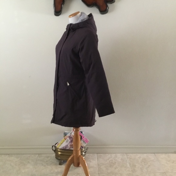 THE NORTH FACE MAUVE&ZIPPERAND SNAP FRONT COAT/QUILTED INSIDE/ATTACHED HOOD/SZ M - Picture 5 of 15